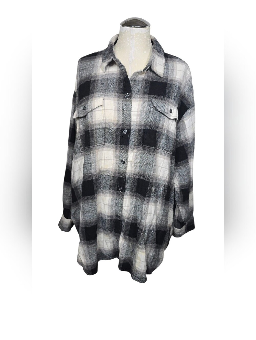 Old Navy The Boyfriend Shirt Plaid Black White Button Down Shirt Long Sleeves 2X